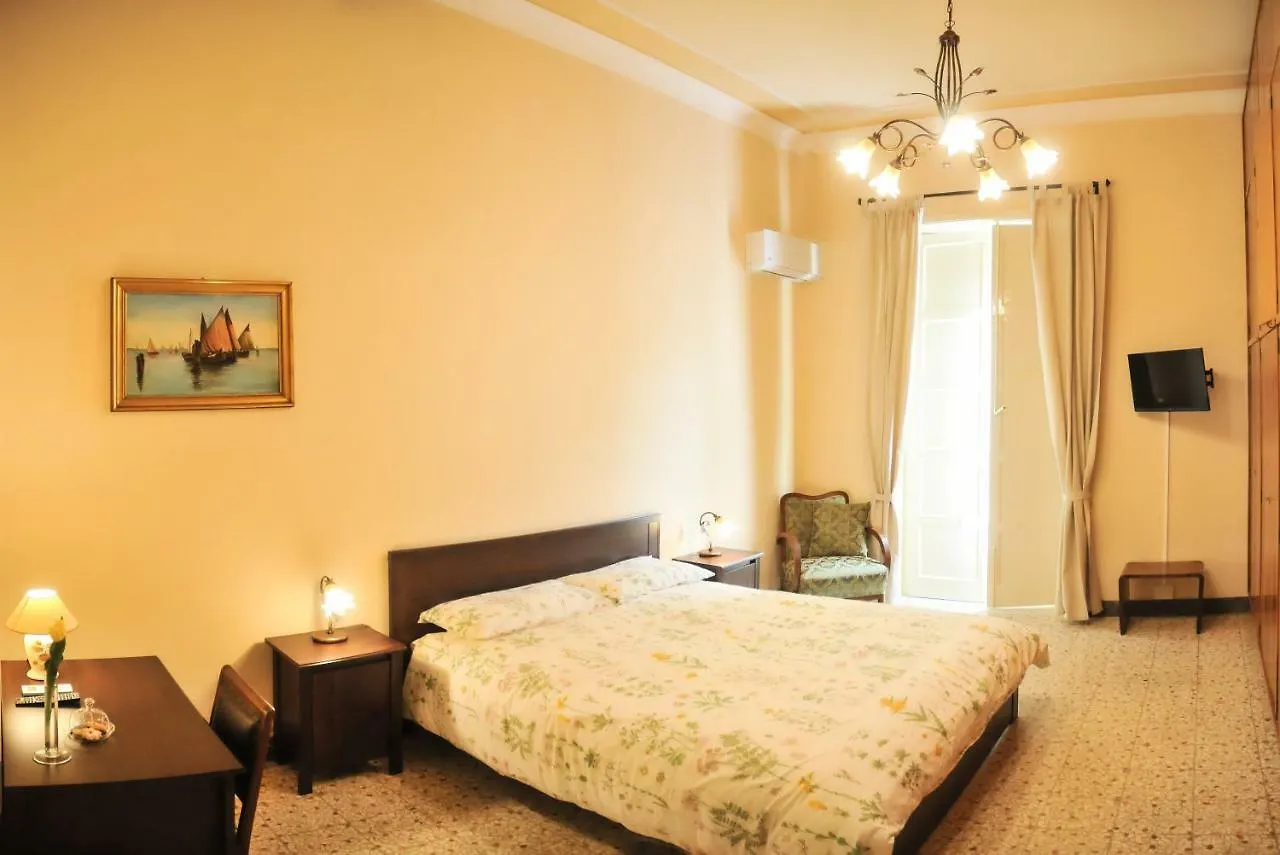 B&B Al Diecisette Katánie Itálie